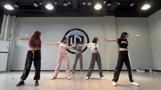 Dukung Ningning! Wanita China itu luar biasa. Cover dance tantangan tak tersentuh yang sedang popule