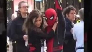 Spider-Man 2: Far From Home Holland and MJ on-set video