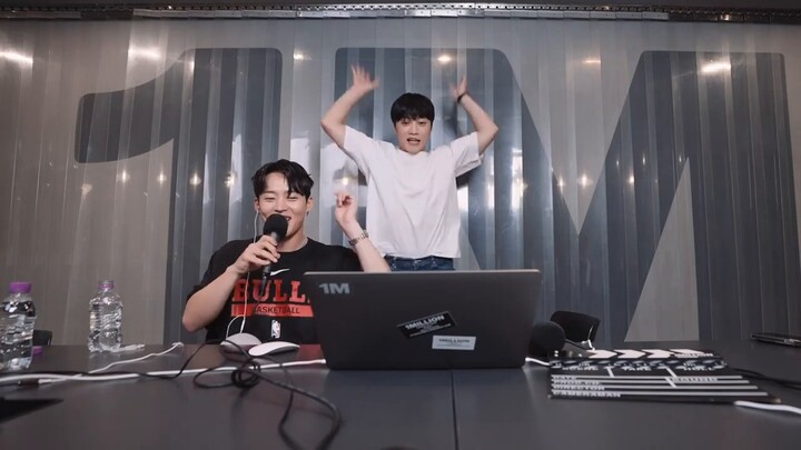 تشوي يونغ جون وبايك جيو يونغ يرقصان سوبرشاي