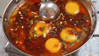 Frying four raw eggs in one pot of beef is the ultimate bibimbap recipe [Changsha Food Guide 04]