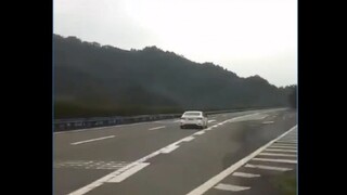 《女人：你要是早点闭嘴会这样吗》mood n.情绪