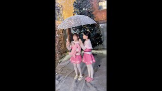 下大雪了~唐舞桐在外面玩 #斗罗大陆 #唐三 #小舞 #唐舞桐