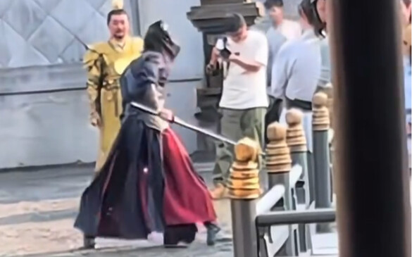 I don't want to be touched by him, but he actually apologized to Dao.