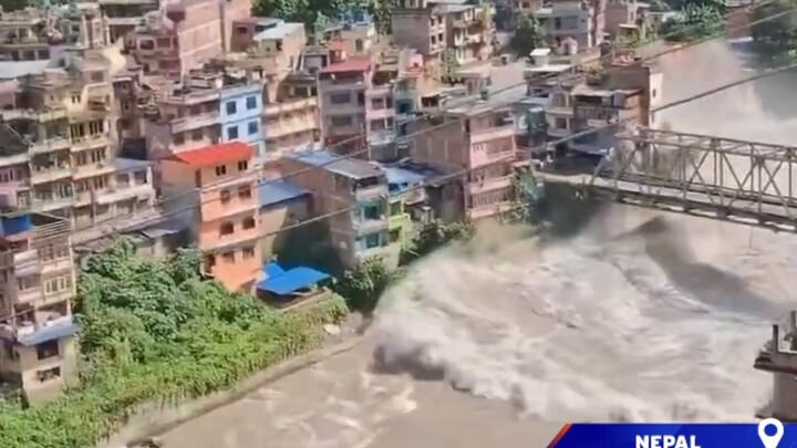 🇳🇵Imágenes FUERTES  de las inundaciones repentinas en #Nepal.