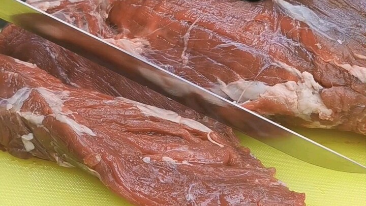 Thịt nướng mộc mạc, hương vị gây xúc động