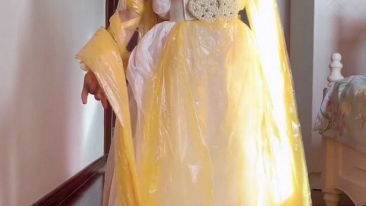 Mom made a kids’ version of the Seven Fairies out of plastic bags! She finally collected all seven! 