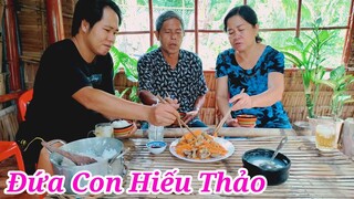 Đứa Con Hiếu Thảo – Cha Mẹ Bệnh | CNTV