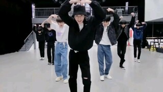 【严浩翔】确定是颜好香啊，不进来看一看嘛，酷拽帅安排