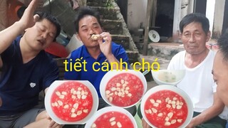 Biển nguyễn ngọc cùng anh em thưởng thức tiết canh chó,ngày lễ 30/4.