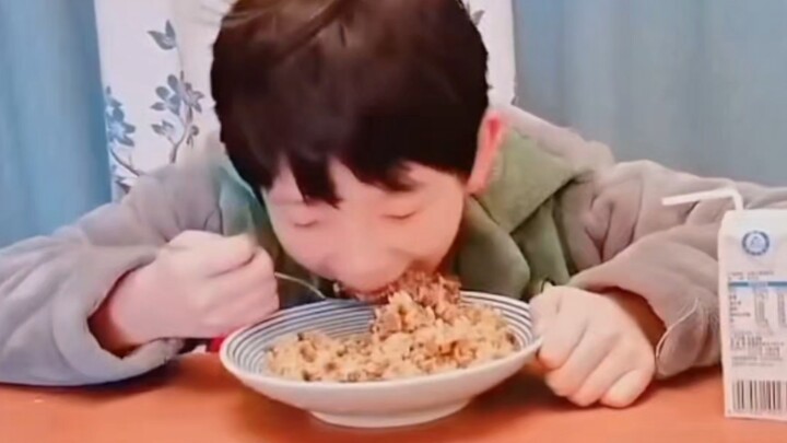 [Chen Junming] Chen Xiaoming’s mukbang full-episode special is here 😋