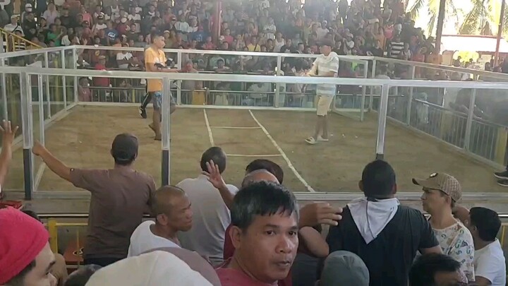 panalo den mga idol lakas den Ng kalaban NC game boss.