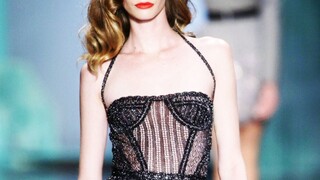 【Dior】เดรสสั้นสุดสวยจากยุคของเฮ้าส์ออฟดิออร์ ไม่มีตัวไหนที่ไม่สวยเลย (ฉบับเสื้อผ้าสำเร็จรูป)