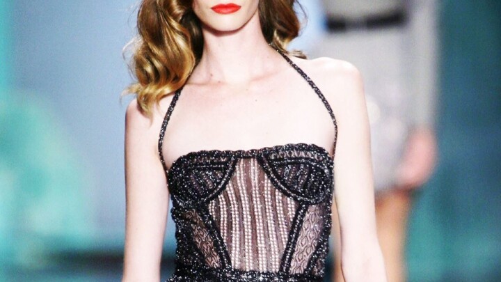 【ديور】 التنانير القصيرة الرائعة من فترة "القرصان"، لا يوجد منها واحدة ليست جميلة (الجزء الخاص بالملا