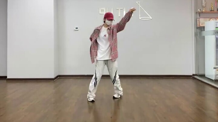 【ICE】Tutorial breakdown versi Hiphop Hype Boy hadir di sini!