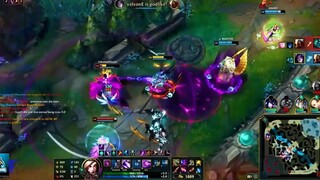 lol NHững pha xử lí lạ lùng khiến bạn thấy mãn nhãn