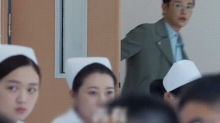 Jiaoyang Online Speaks Up for Nanfei—Who Was Actually Blown Away by This Scene?