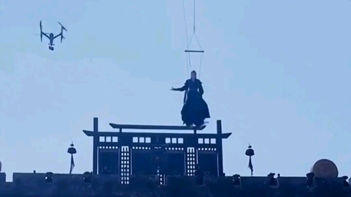 เขาบินได้จริงๆ บินนิ่งมาก หล่อสุดๆ!