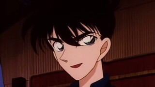 The real and fake Kudo Shinichi appear, completely different fireworks