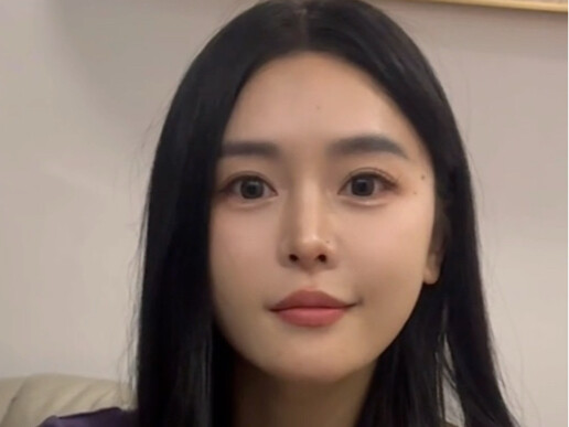 #Bạn gáiTứXuyênTrùngKhánh #BạoLongTứXuyênTrùngKhánh Cảm giác như có gì đó sai sai.