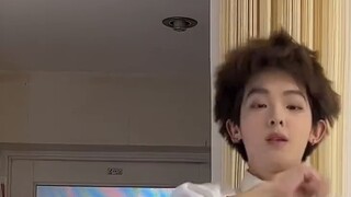 العُلية، عودي إليّ بسرعة! تحدي 04boy بالقفز على جميع الأغاني الرئيسية لـ Everglow دفعة واحدة!!!