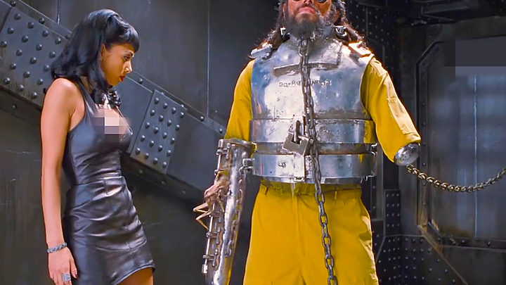 A sci-fi blockbuster you'll hold your pee just to finish watching