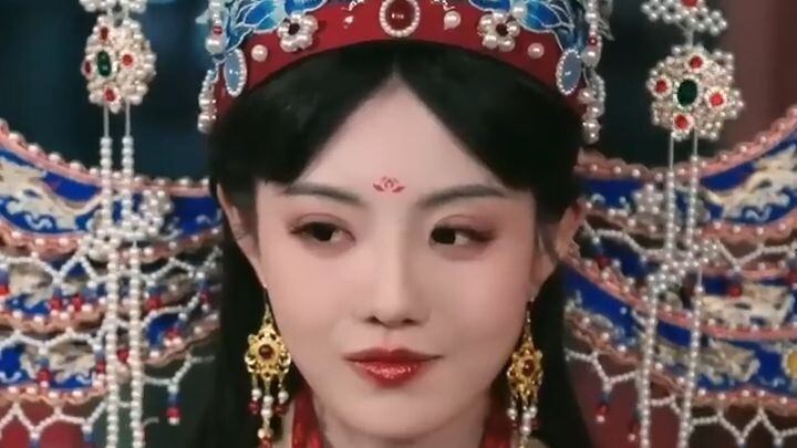 เห็นชู้คาตา เกิดใหม่อีกครั้ง เธอเปลี่ยนคู่แต่งงาน แต่สามีใหม่กลับซ่อนพลังและคลั่