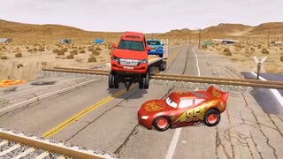 Flatbed Truck Mcqueen  _ Transportation with Truck - Pothole vs Car _452 - BeamN