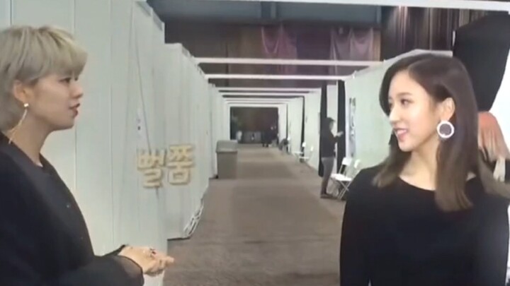 Back then, when members saw Jeongyeon, they'd all be instantly impressed.