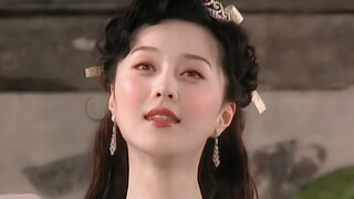 她虽然以美艳扬名，但她的清纯期无人能及