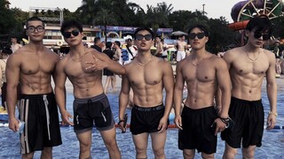 บล็อกเกอร์ฟิตเนสสุดหล่อหุ่นดี 5 คนเดินเล่นในสวนน้ำเป็นอย่างไรบ้าง?