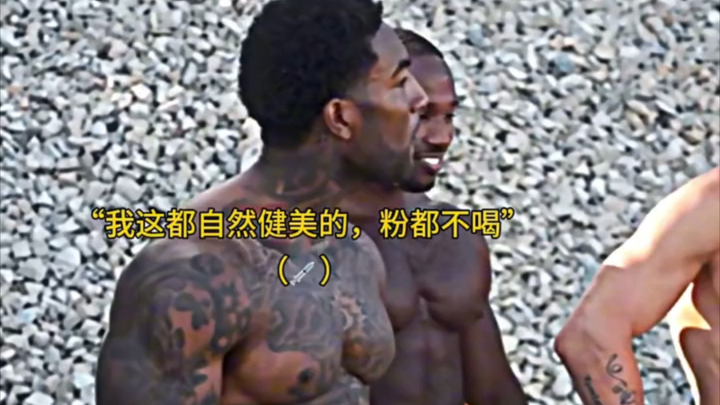 الأخ الكبير في موقع البناء مقابل لاعب كمال الأجسام: رفعة ميتة بوزن 300 كجم