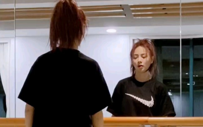 [THE9 Xie Keyin] Luyện tập cho đến khi tức giận! ! Huzi tập múa sư tử một cách nghiêm túc! Tôi không