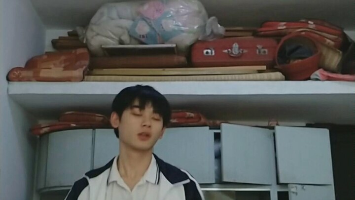 ) Seorang siswa SMA pemula mengcover dance BTS Bulletproof Boys Group Not Today (batuk batuk aku jan