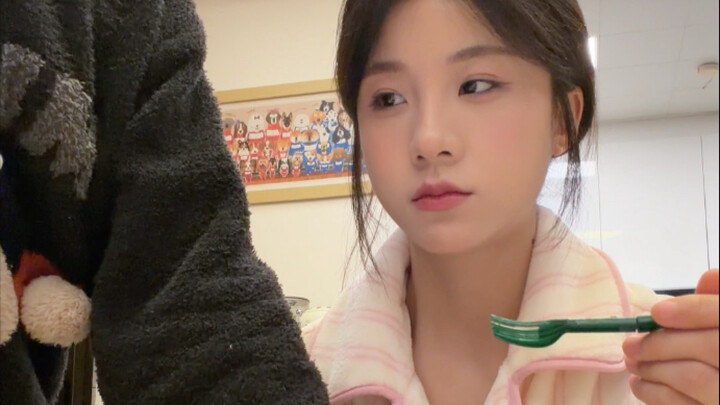 Kita cuma bertengkar, bukan berarti sudah nggak cinta lagi.