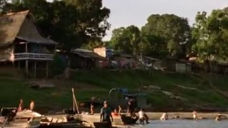 BBC Full Circle With Michael Palin - 9 of 10 [Amazon Basin, Colombia and Bogota]