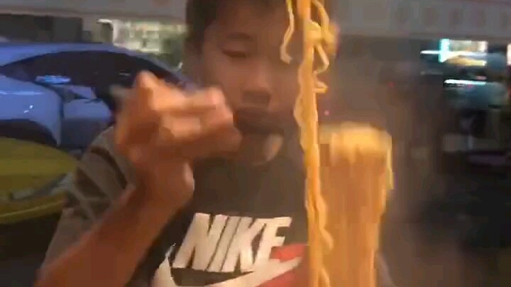 Dạo này đi học có nhớ tớ không… 😡