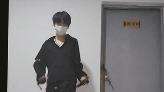 【NXDE】Dancing, taking a video at the toilet door hahahahahahaha