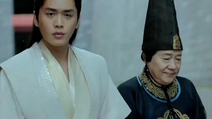 “Phạm Tiện: Thái giám Hầu, kẻ ám sát nhà ai lại đi hành thích giữa ban ngày? Đi muộn chút mà, thông 