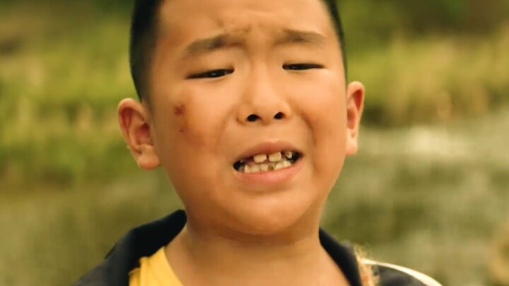 “Begitu banyak kebohongan hanya agar kamu bisa bertemu aku sebentar”