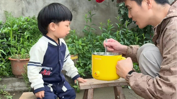 我的母亲节就是换个地方做饭，哦，不用我来撬嘴了