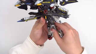 Pernahkah Anda melihat meriam dengan jangkauan 40.000 kilometer? Bandai MB Strike Gundam Lightning B