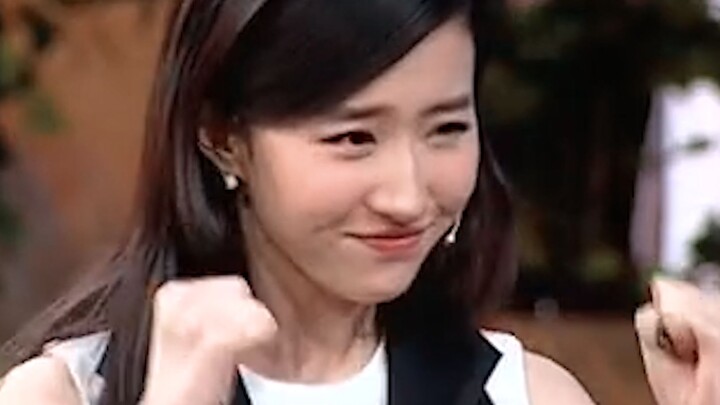 Adegan manja dan genit Liu Yifei ini, aku rasanya bisa nonton seharian!