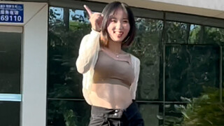 《军训场表演，跳林娜琏的POP，第一次体验女明星的快乐！！！》