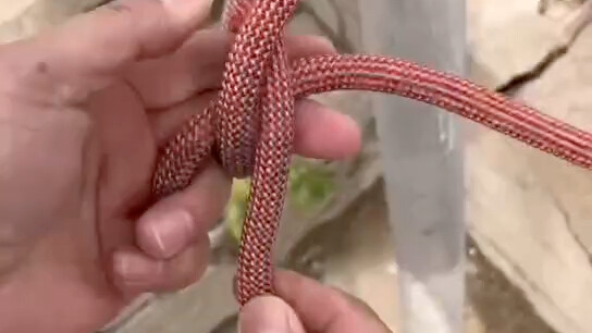 Vua của các nút thắt