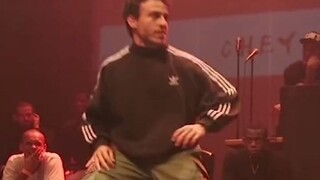他是唯一一个让小编除了Hiphop这个舞种有冲动分享的人，他是艺术家chey❤️ 街舞 battlefresh 这就是街舞