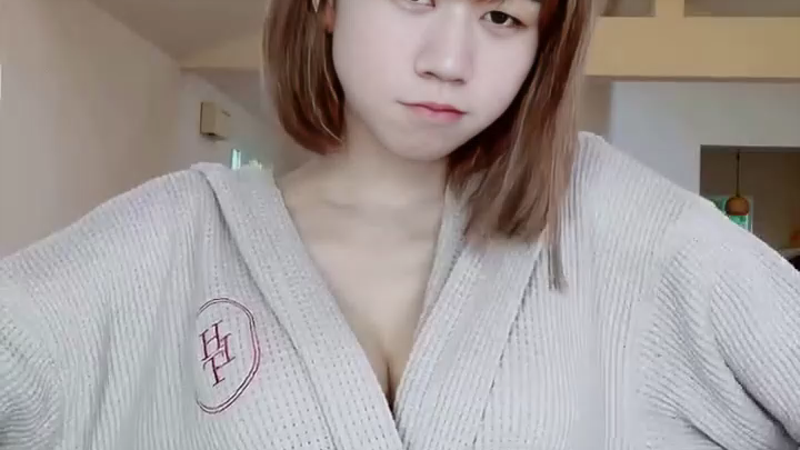 Dreaming Back to Camu Women’s Fashion