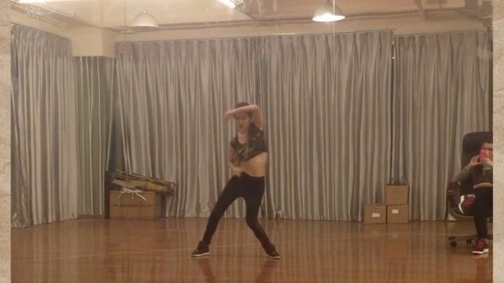 BY2’s explosive dance practice: Solo dance showdown—guess which one is Miko and which one is Yumi?