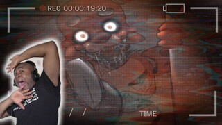 FOXY'S CRAZY GLITCH JUMPSCARE!!  Five Nights At Freddys Night 4 attempt