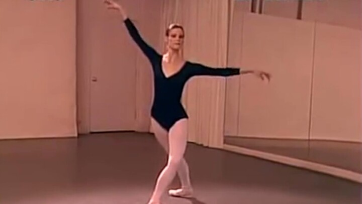 Teach yourself the most difficult ballet move - Fouettes in 30 days | Learn ballet in the United Sta
