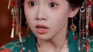 MELONGO KAYA. LAGI MIKIRIN SUARA PAS GK